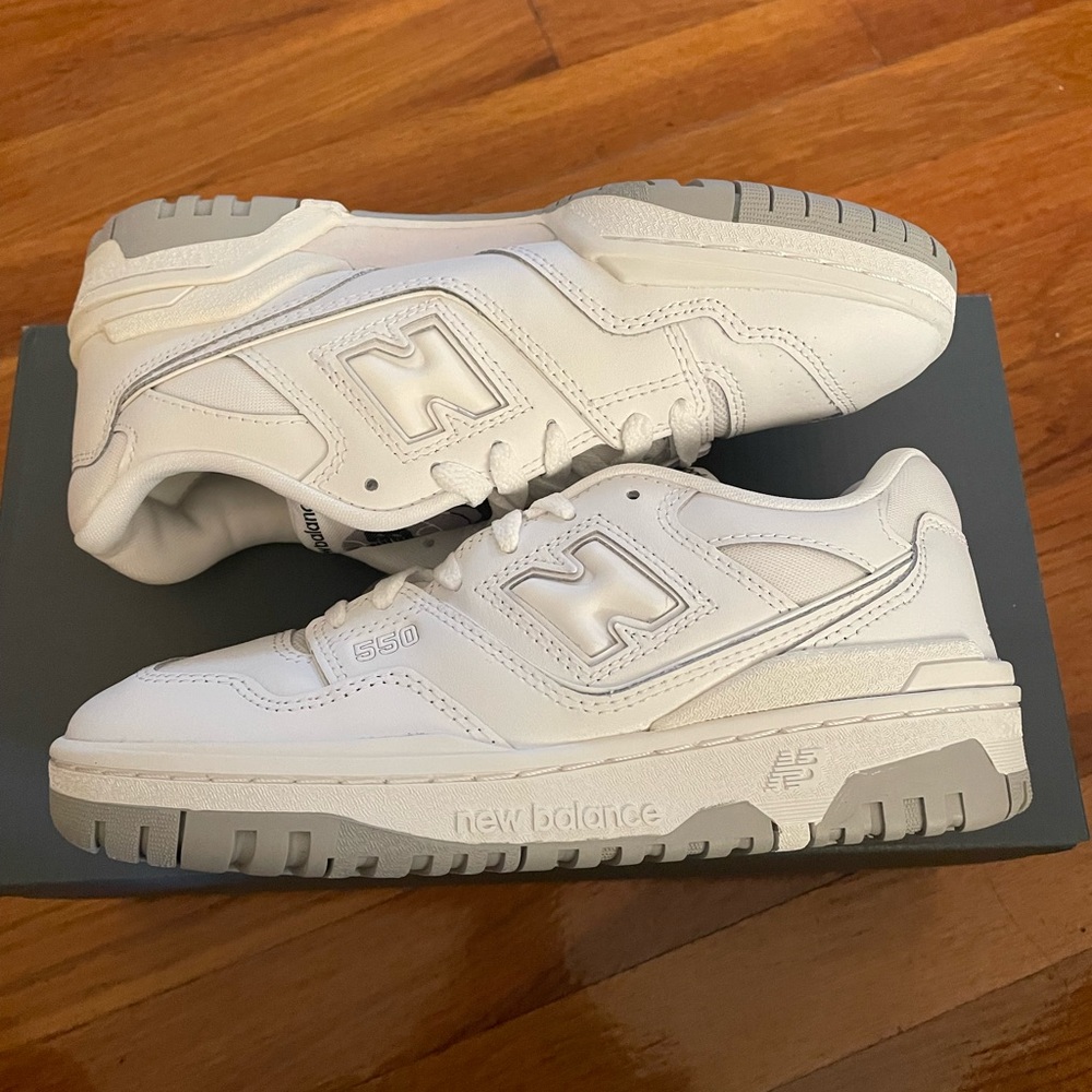 New Balance 550 White Grey Big Kids GS Size 5Y US 6.5 Women’s)